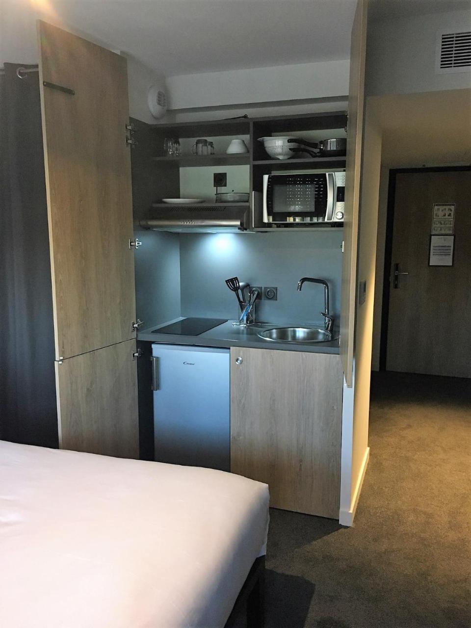 Hotel Enight Gradignan Luaran gambar